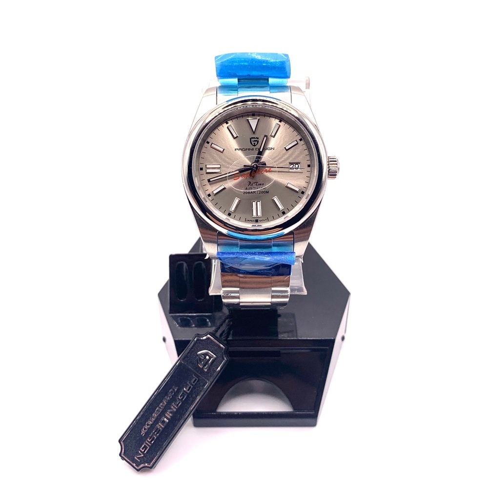 Men's Designer Watch New Old Stock W/ Bonus strap